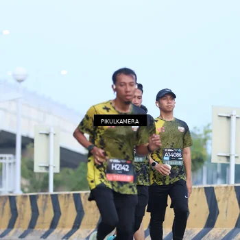 Runner Photo 6242163