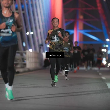 Runner Photo 6242176
