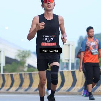 Runner Photo 6242209
