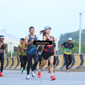 Runner Photo 6242252