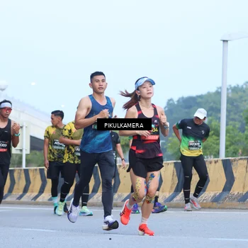 Runner Photo 6242264