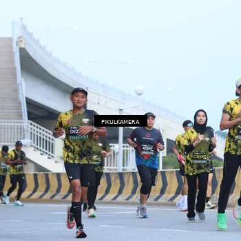 Runner Photo 6242274