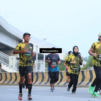 Runner Photo 6242296