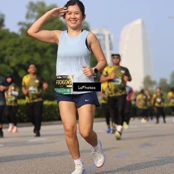 Runner Photo 6242311