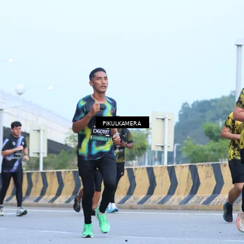 Runner Photo 6242327