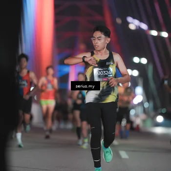 Runner Photo 6242336
