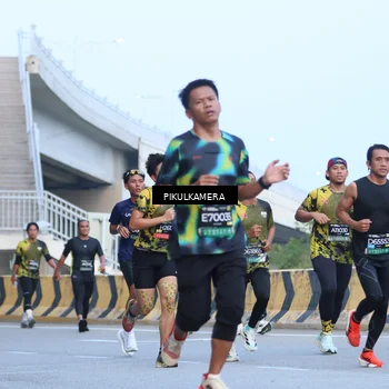 Runner Photo 6242339
