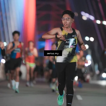 Runner Photo 6242347