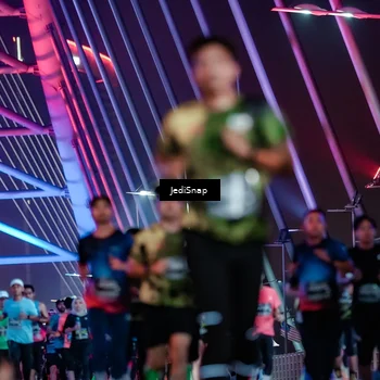 Runner Photo 6242354