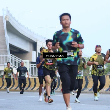 Runner Photo 6242366