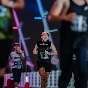 Runner Photo 6242390