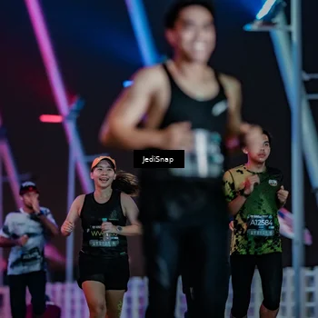 Runner Photo 6242391