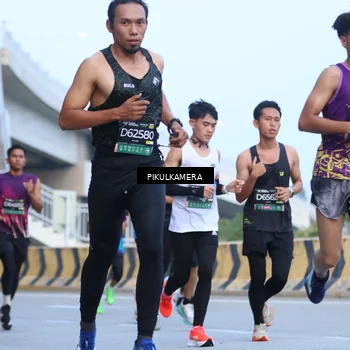 Runner Photo 6242394