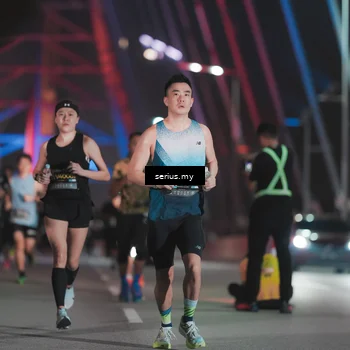 Runner Photo 6242400