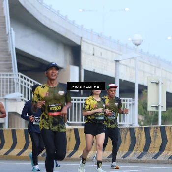 Runner Photo 6242445