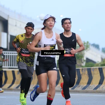Runner Photo 6242450