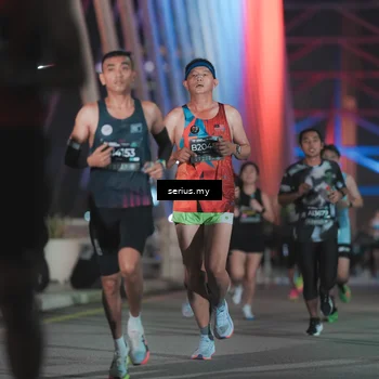 Runner Photo 6242476