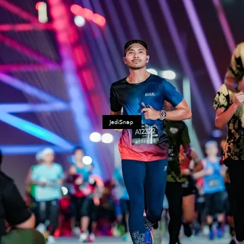 Runner Photo 6242505