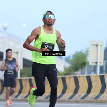 Runner Photo 6242525
