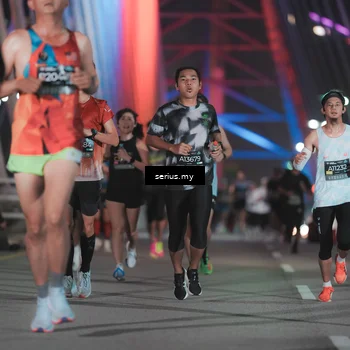 Runner Photo 6242526