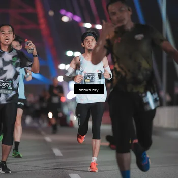 Runner Photo 6242557