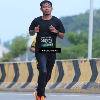 Runner Photo 6242583