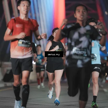 Runner Photo 6242595