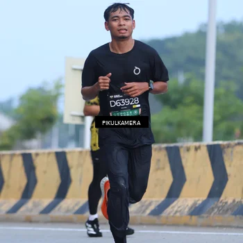 Runner Photo 6242606