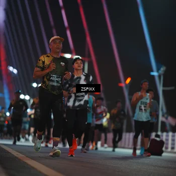 Runner Photo 6242617