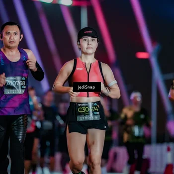 Runner Photo 6242630