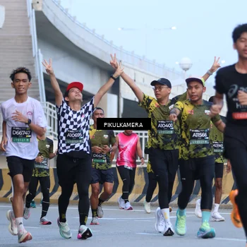 Runner Photo 6242647