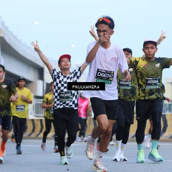 Runner Photo 6242668