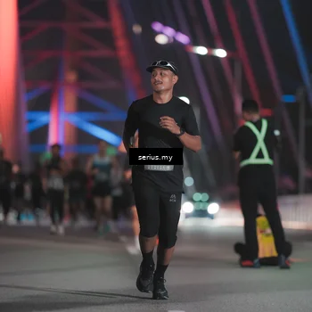Runner Photo 6242673