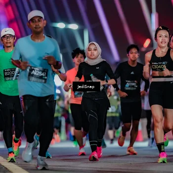 Runner Photo 6242685
