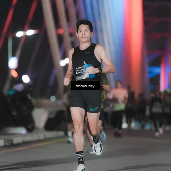 Runner Photo 6242693