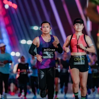 Runner Photo 6242714