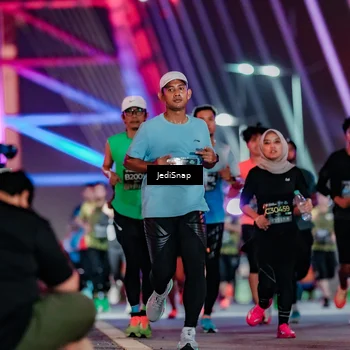 Runner Photo 6242725