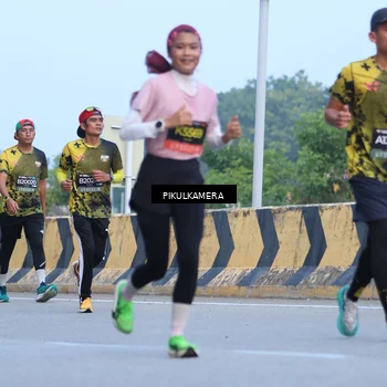 Runner Photo 6242735