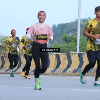 Runner Photo 6242740