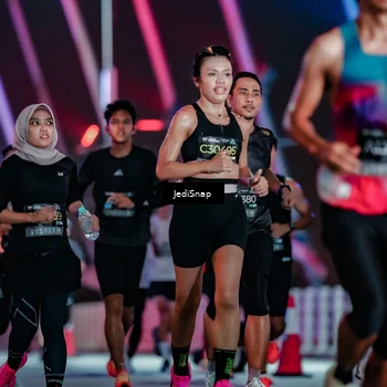 Runner Photo 6242743