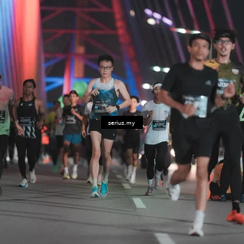 Runner Photo 6242757