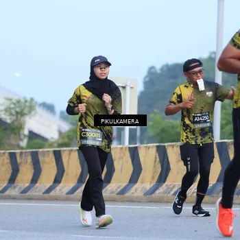Runner Photo 6242772
