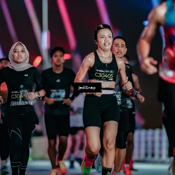 Runner Photo 6242791