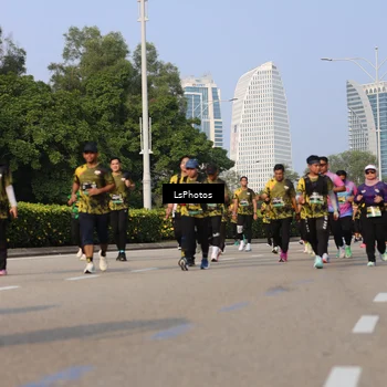 Runner Photo 6242800