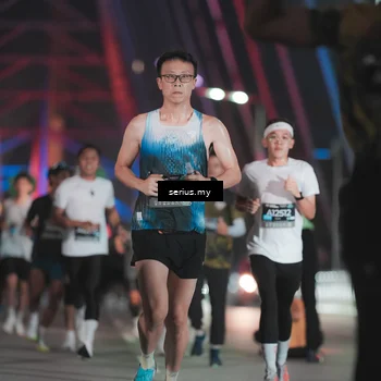 Runner Photo 6242804