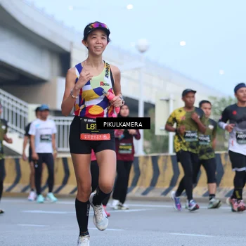 Runner Photo 6242814