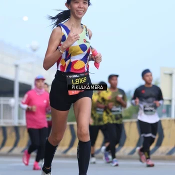 Runner Photo 6242835
