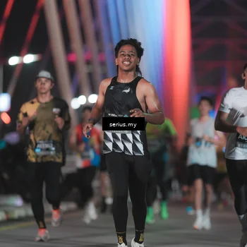 Runner Photo 6242843