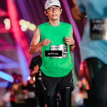 Runner Photo 6242844