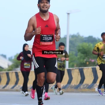 Runner Photo 6242849